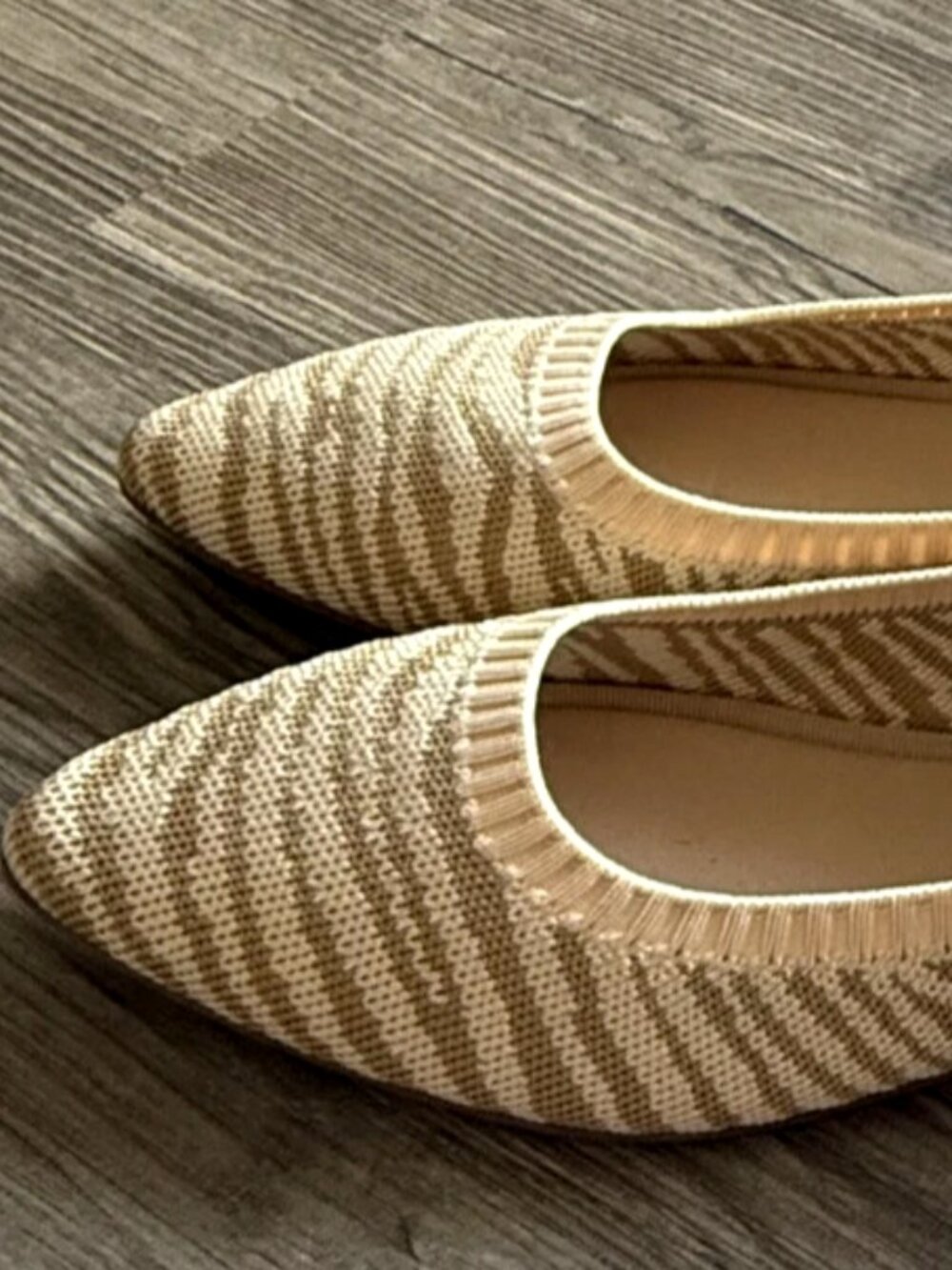 Jones New York Comfort Beige Zebra Print Pointed Toe Knit Flats Shoes 8 NWT - Picture 4 of 12
